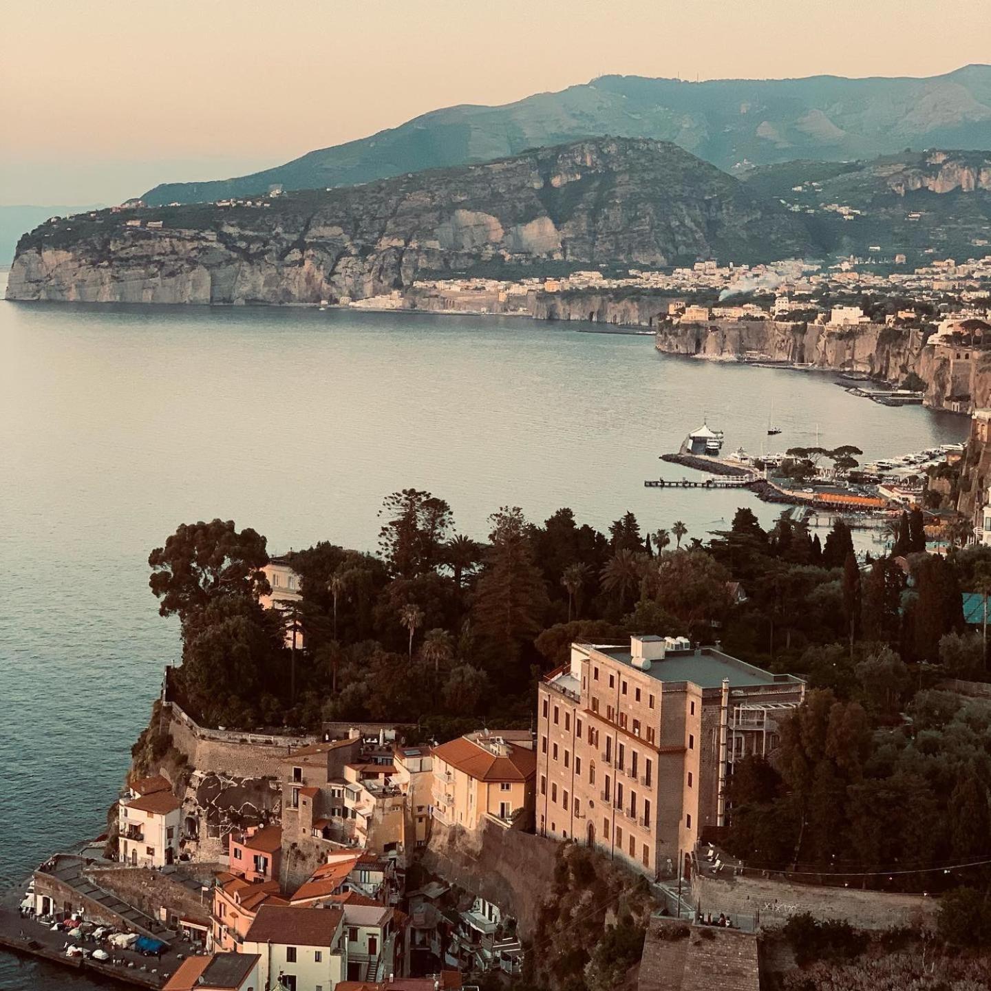 Hotel Spicy Sorrento Dış mekan fotoğraf